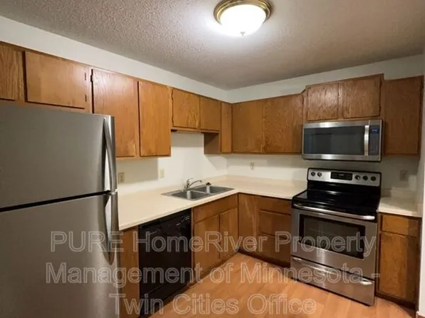 5607 Green Circle Dr APT 106, Minnetonka, MN 55343