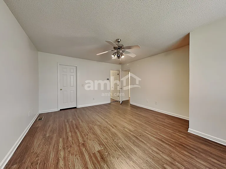 4602 Bottoms Rock Ln — Photo 12