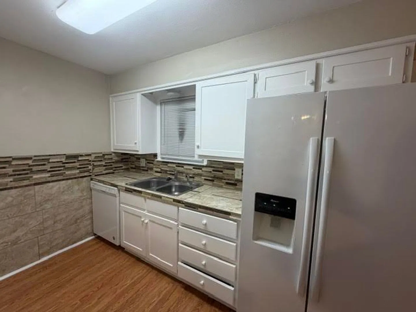 3/2 In Woodway — Photo 2