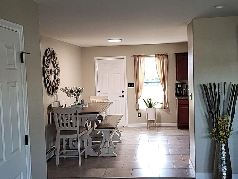 Cabernet Dr — Photo 5