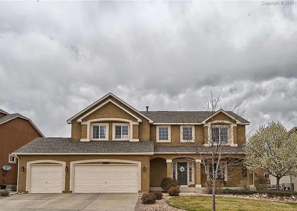 Wonderful Creekstone 2-story in desirable Wolf Ranch!
