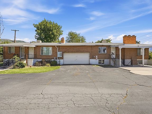 3rd image of 296 W Pages Ln APT 2