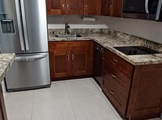 2910 Point East Dr APT M314, Aventura, FL 33160