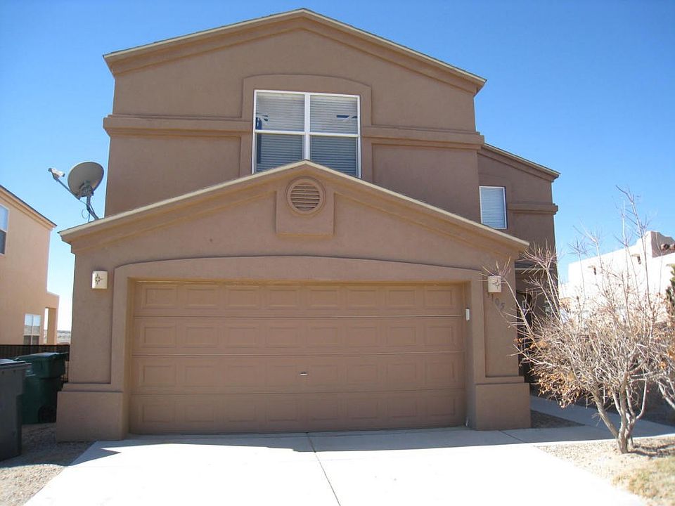 3105 Cochiti St NE