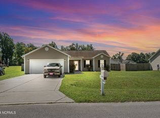 414 Midnight Dr, Richlands, NC 28574