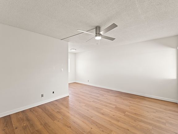 5th image of 940 W Gage Ave APT 11