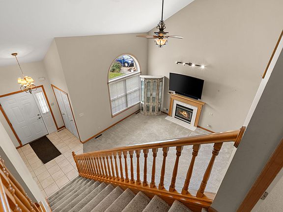 5th image of 376 Cherry Hills Dr