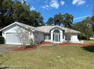 8117 Rhanbuoy Rd, Spring Hill, FL 34606