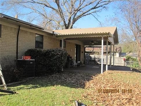 3rd image of 303 Johnson Dr