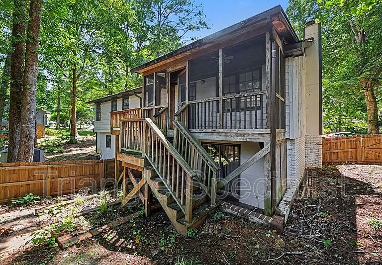 1012 Askham Dr — Photo 16