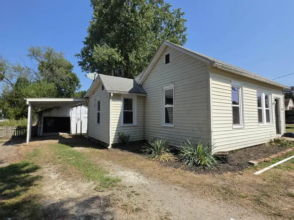 103 W Fairview St, Clinton, MO 64735