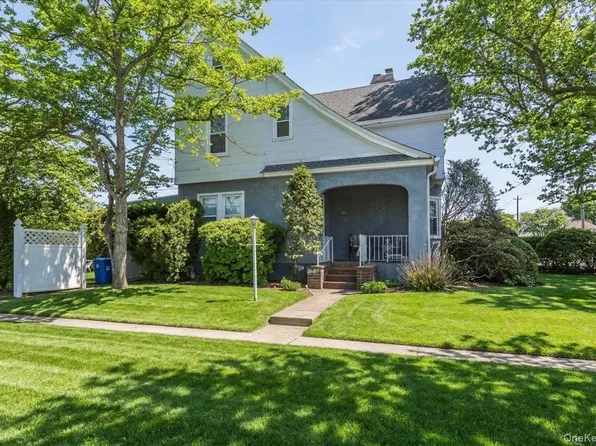 343 Nassau Boulevard, New Hyde Park, NY 11040