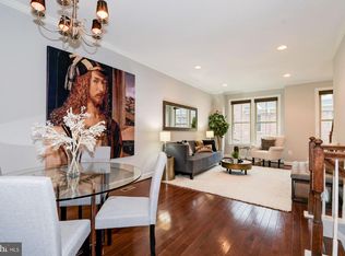 2535 S Kenmore Ct, Arlington, VA 22206