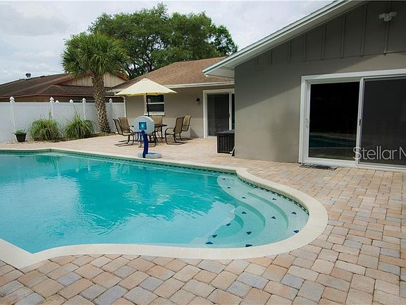 2nd image of 2341 Moore Haven Dr E