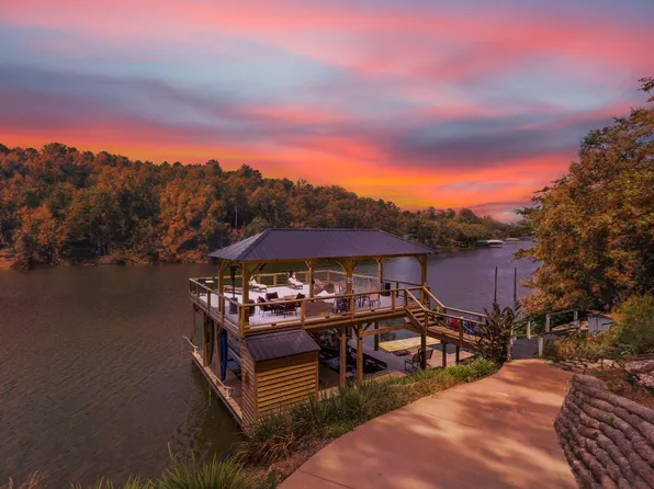 495 Shelton Shores Dr, Talladega, AL 35160