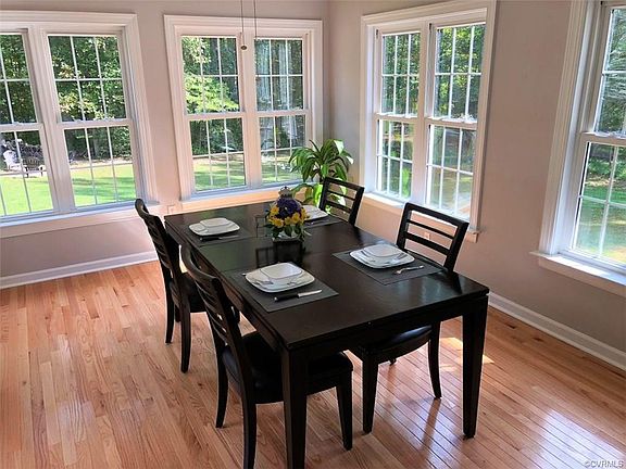 4th image of 1395 Quarter Mill Ct