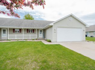 2345 Spring Meadow Dr UNIT 2, Neenah, WI 54956