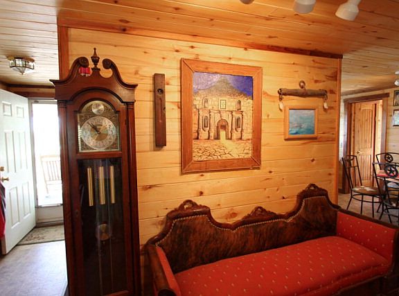 4th image of 106 Six Shooter Gulch