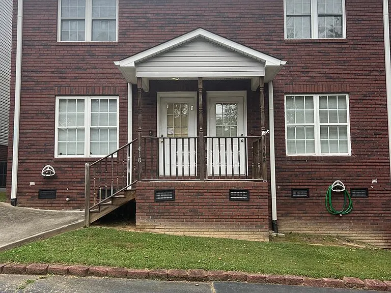 408 Snow St — Photo 1