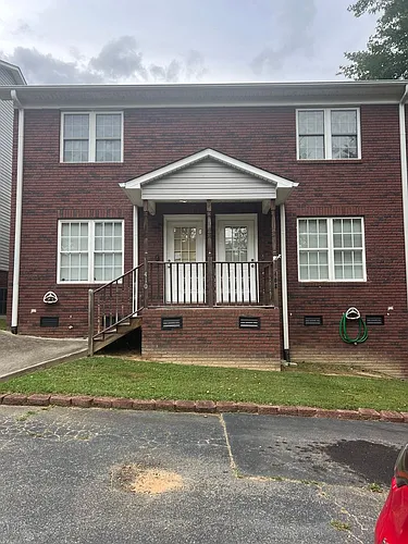 408 Snow St Photo 1