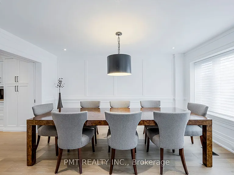 50 Thursfield Cres — Photo 5