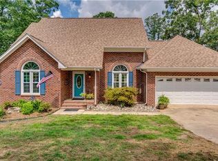 1306 Hawthorne Dr, Indian Trail, NC 28079