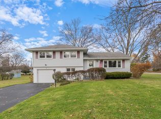 4 Wills Rd, Rochester, NY 14624