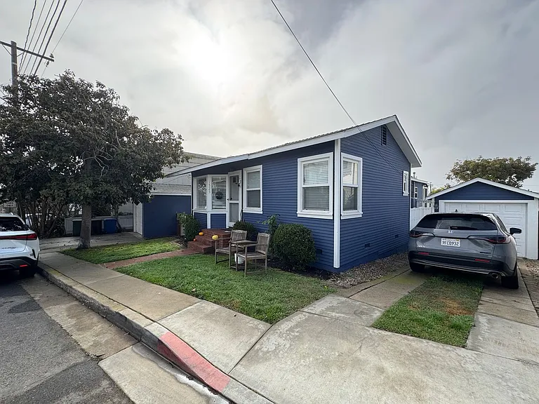 1527 Golden Ave — Photo 25