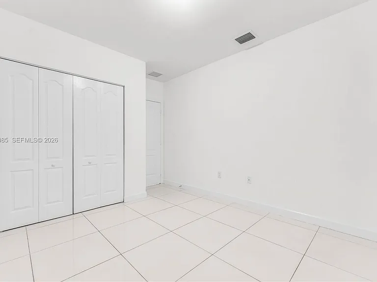 1029 SW 11th Ave — Photo 21