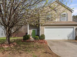 7208 Hidden Creek Dr, Charlotte, NC 28214