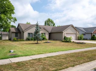 7767 Gantony Dr, Fort Wayne, IN 46818