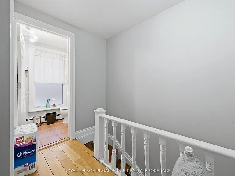511 Victoria St — Photo 26