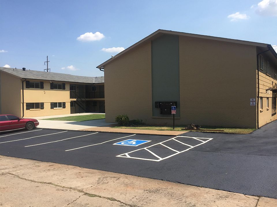 2nd image of 2908 NW 28th St APT B2