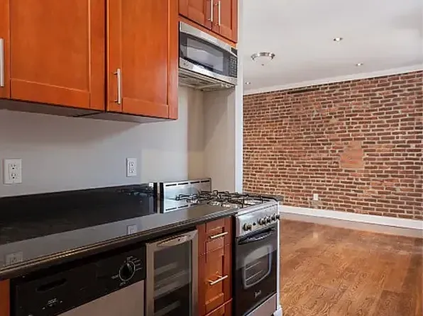 330 East 100th Street 4DC image 1 of 6
