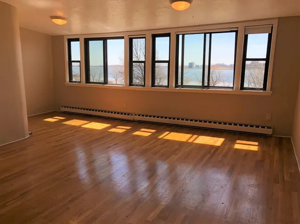 1512 Columbia Rd APT 4, Boston, MA 02127