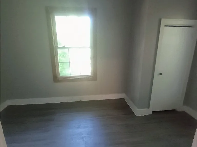 610 Park St — Photo 3