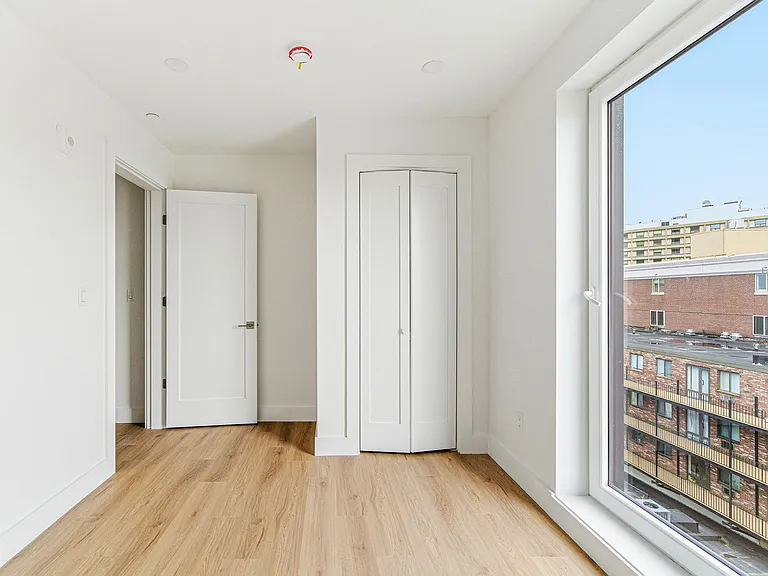 1035 Commonwealth Ave — Photo 115