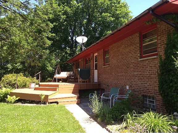 3rd image of 2935 Holly St S