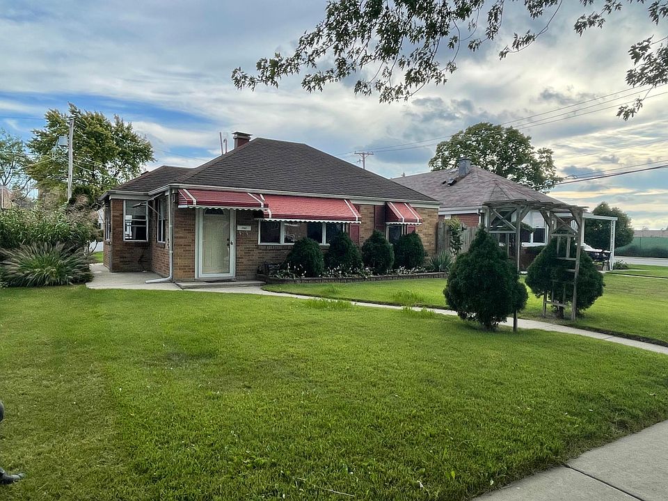 1st image of 7941 W Barry Ave