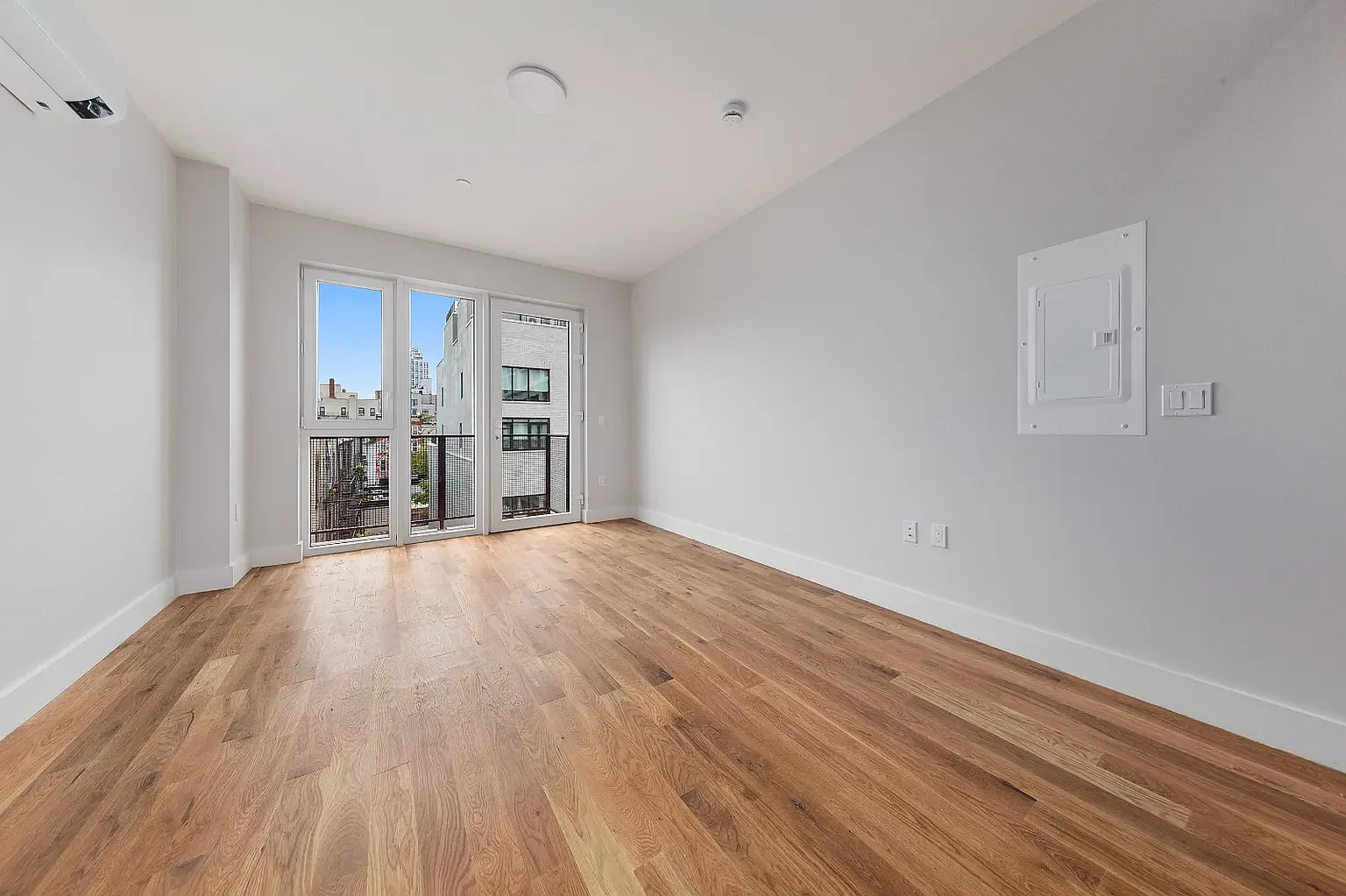 69 Hope Street — Photo 4