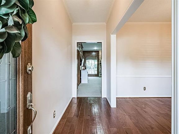 5th image of 16427 Rhinefield St