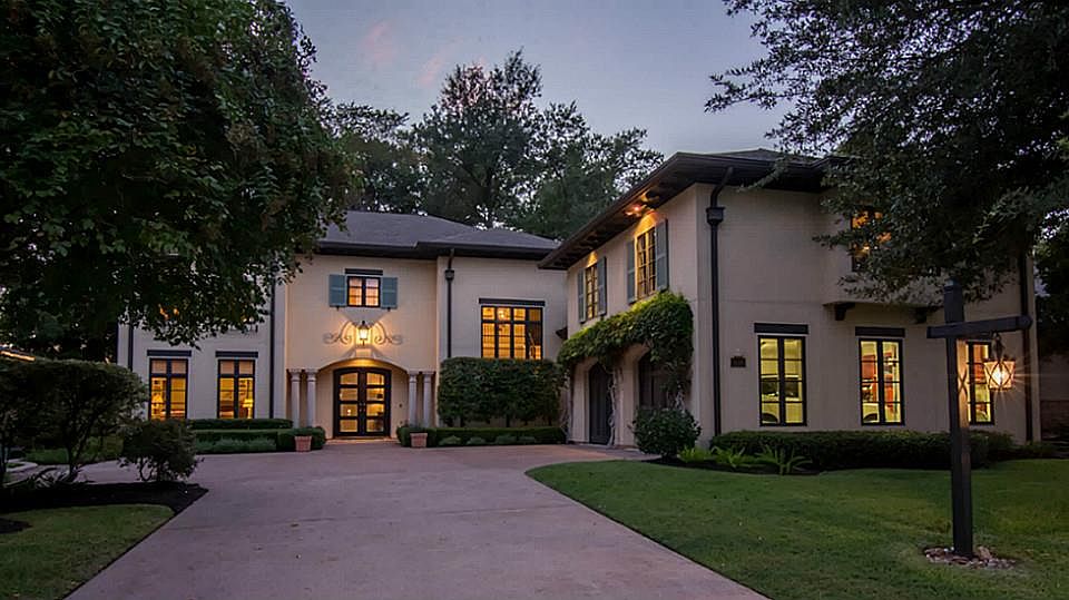 1st image of 94 Wedgewood Dr W