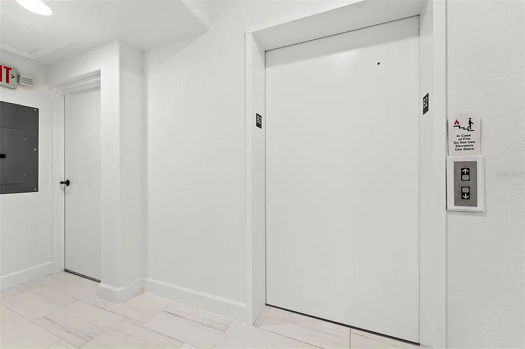 3 bed, 3.0 bath, 2510 sqft, $6,500 — Photo 3