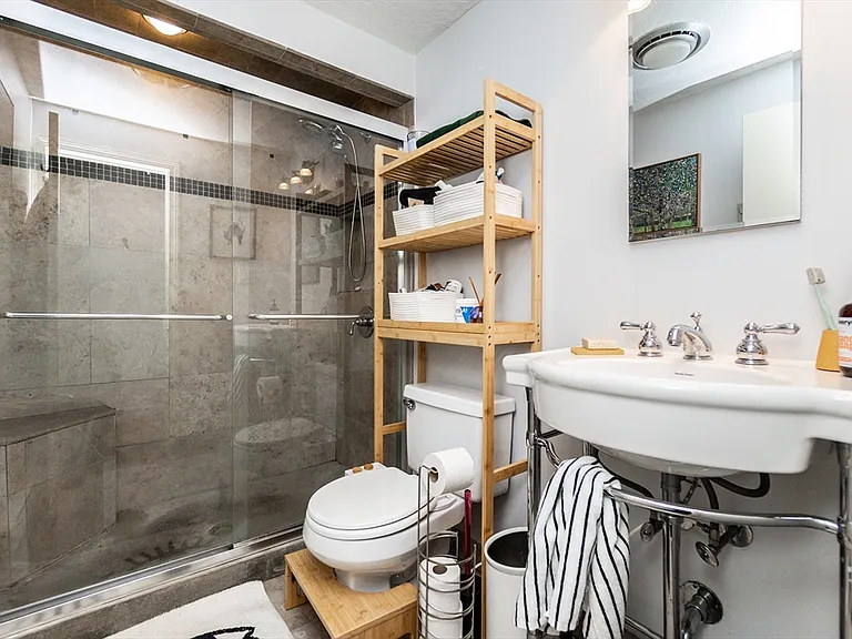 34 Washington St #1A — Photo 18