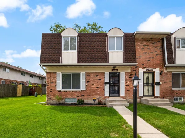 3041 Saint Ives Ct, Richton Park, IL 60471