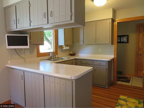5th image of 920 2nd Ave N