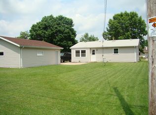 1213 E Sylvan Ave, Appleton, WI 54915