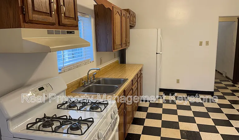 403 Ohio Ave #1 — Photo 5