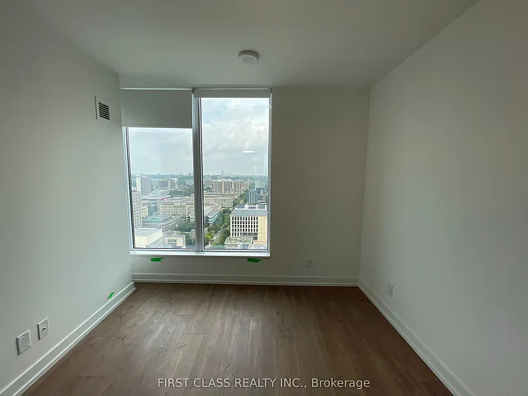 203 College St #2805 — Photo 10