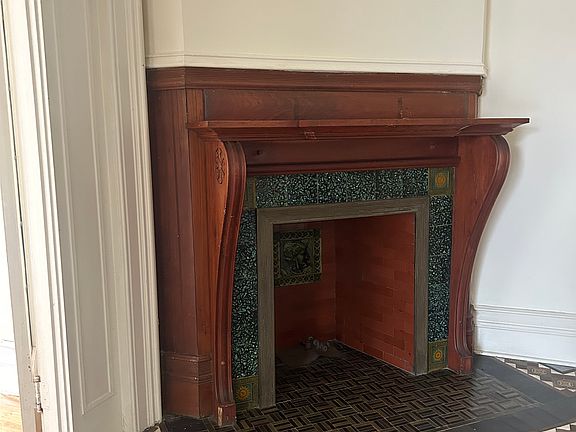 3rd image of 737 East Ave #2